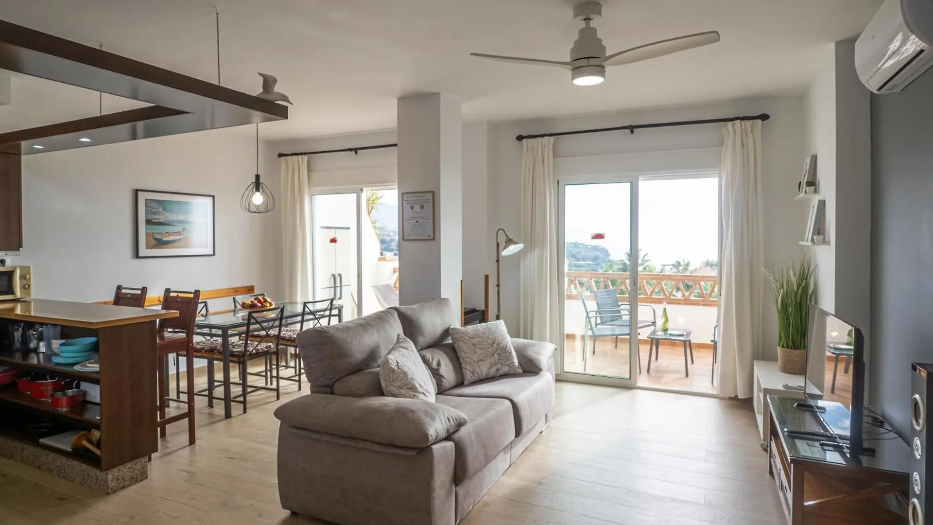 Apartamentos Chimenea Nerja Spanien