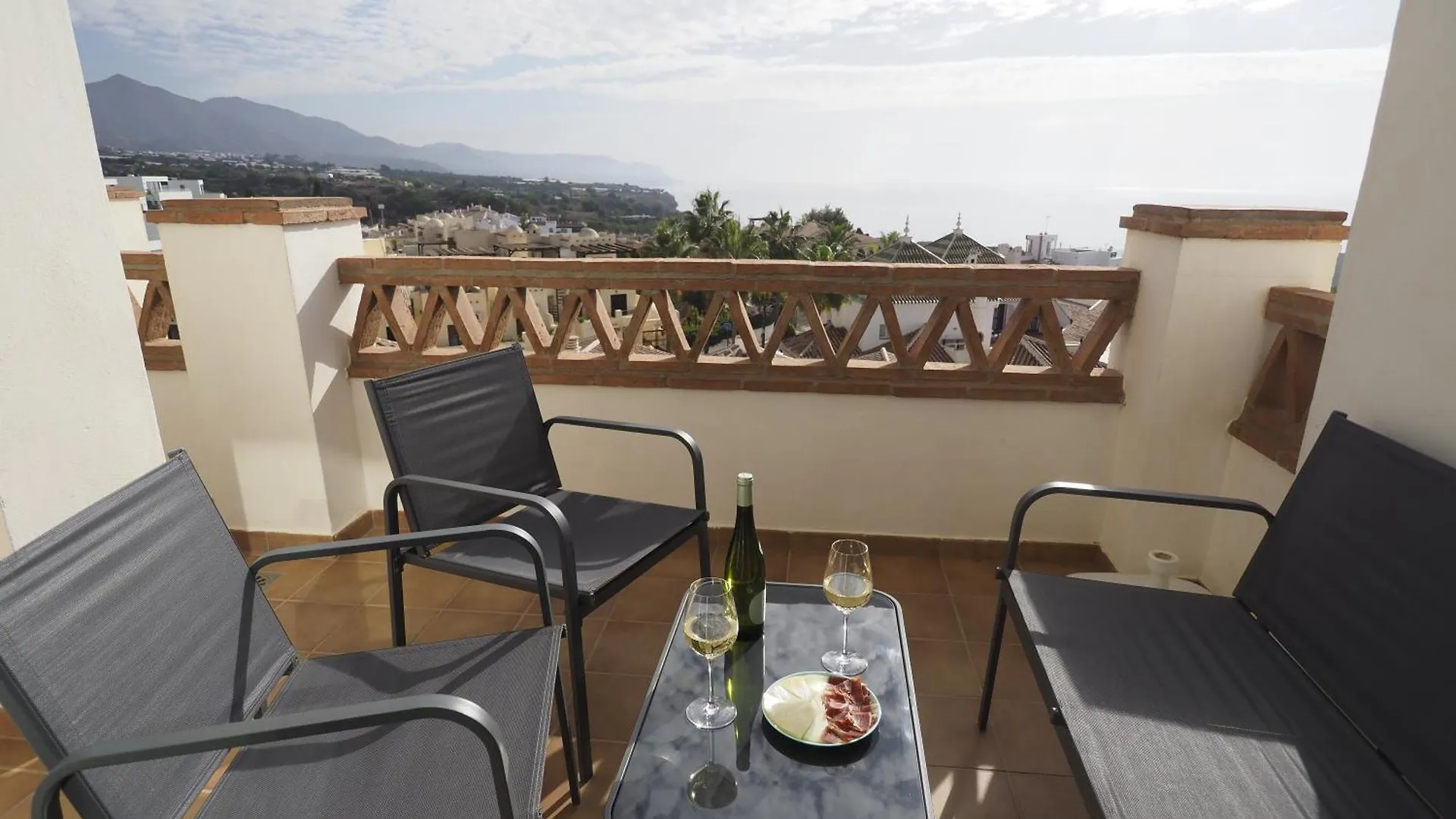 Apartamentos Chimenea Nerja