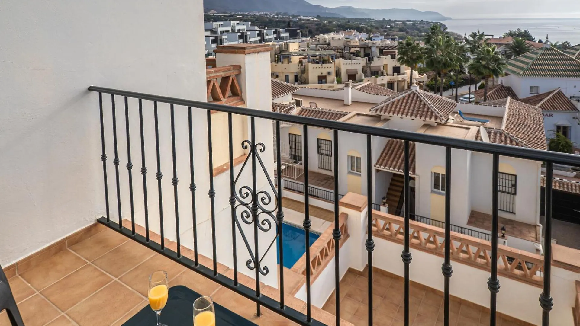 Apartamentos Chimenea Nerja Espanha