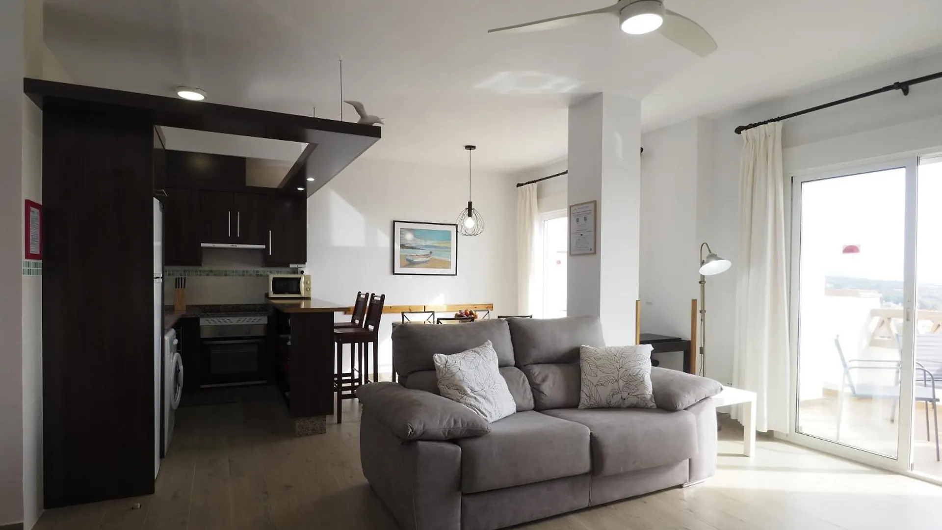 Apartamentos Chimenea Nerja
