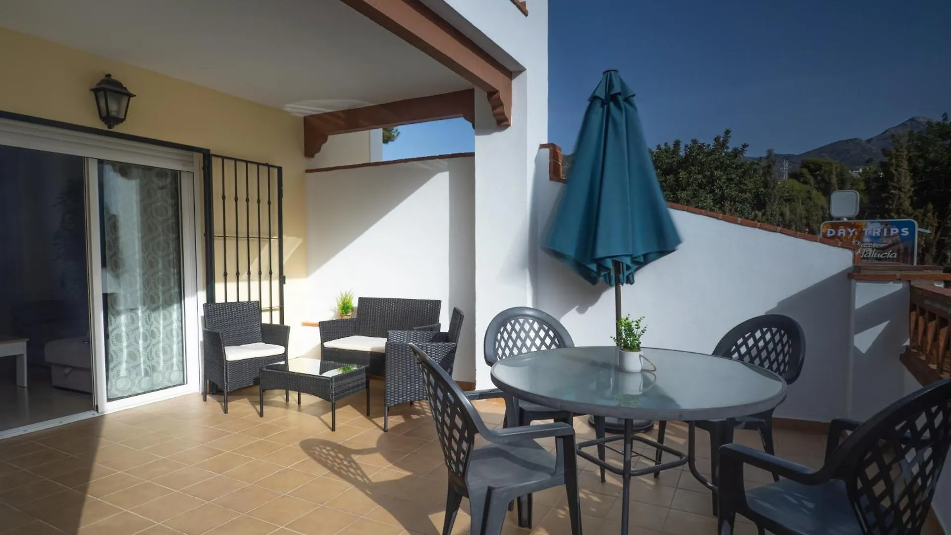 Apartamentos Chimenea Nerja 0*,  Spanien