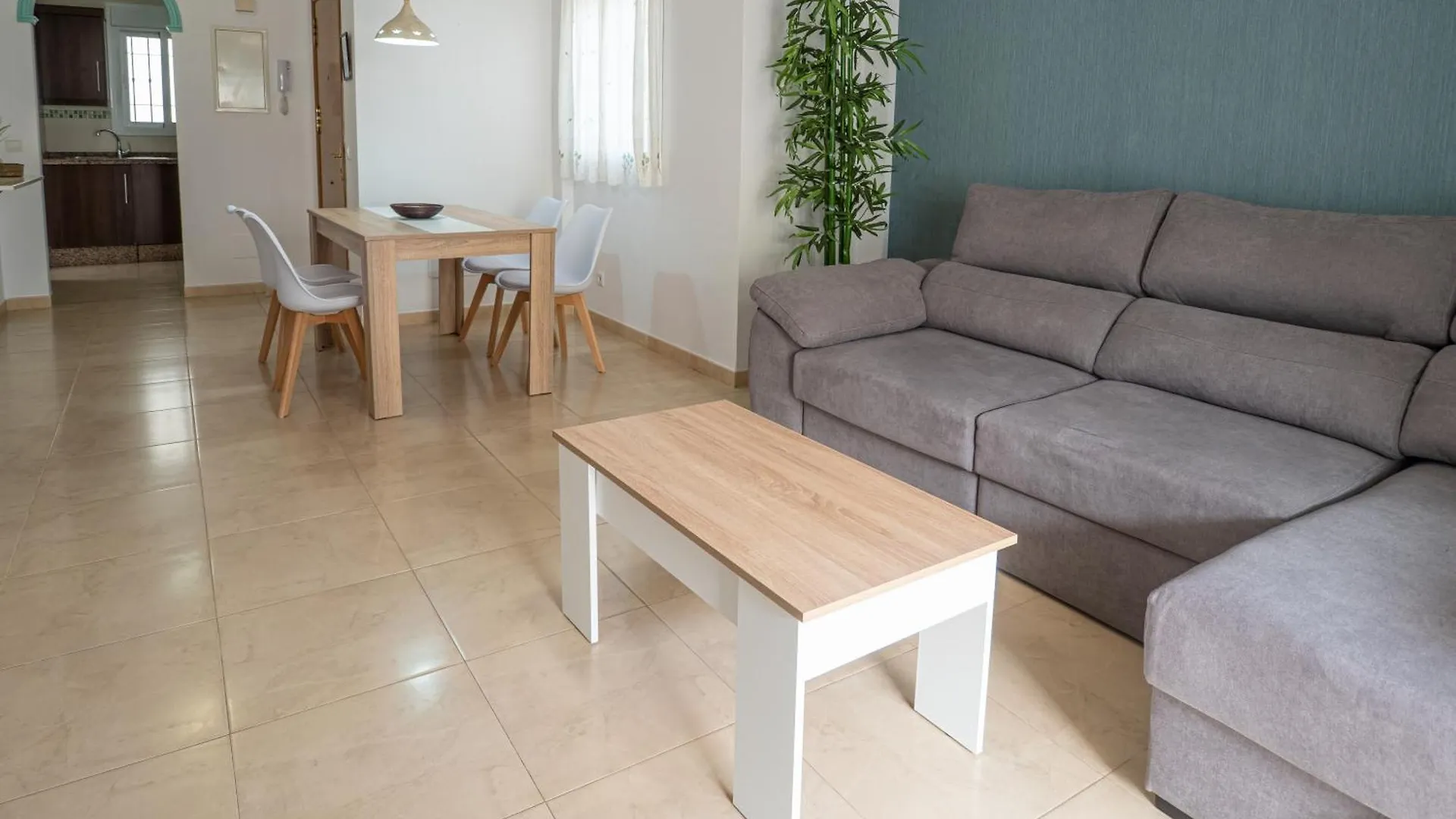 Apartamentos Chimenea Nerja